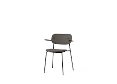 Menu - Co Dining Chair mit Armlehne - Doppiopanama 001 - Gestell schwarz - Armlehne black oak