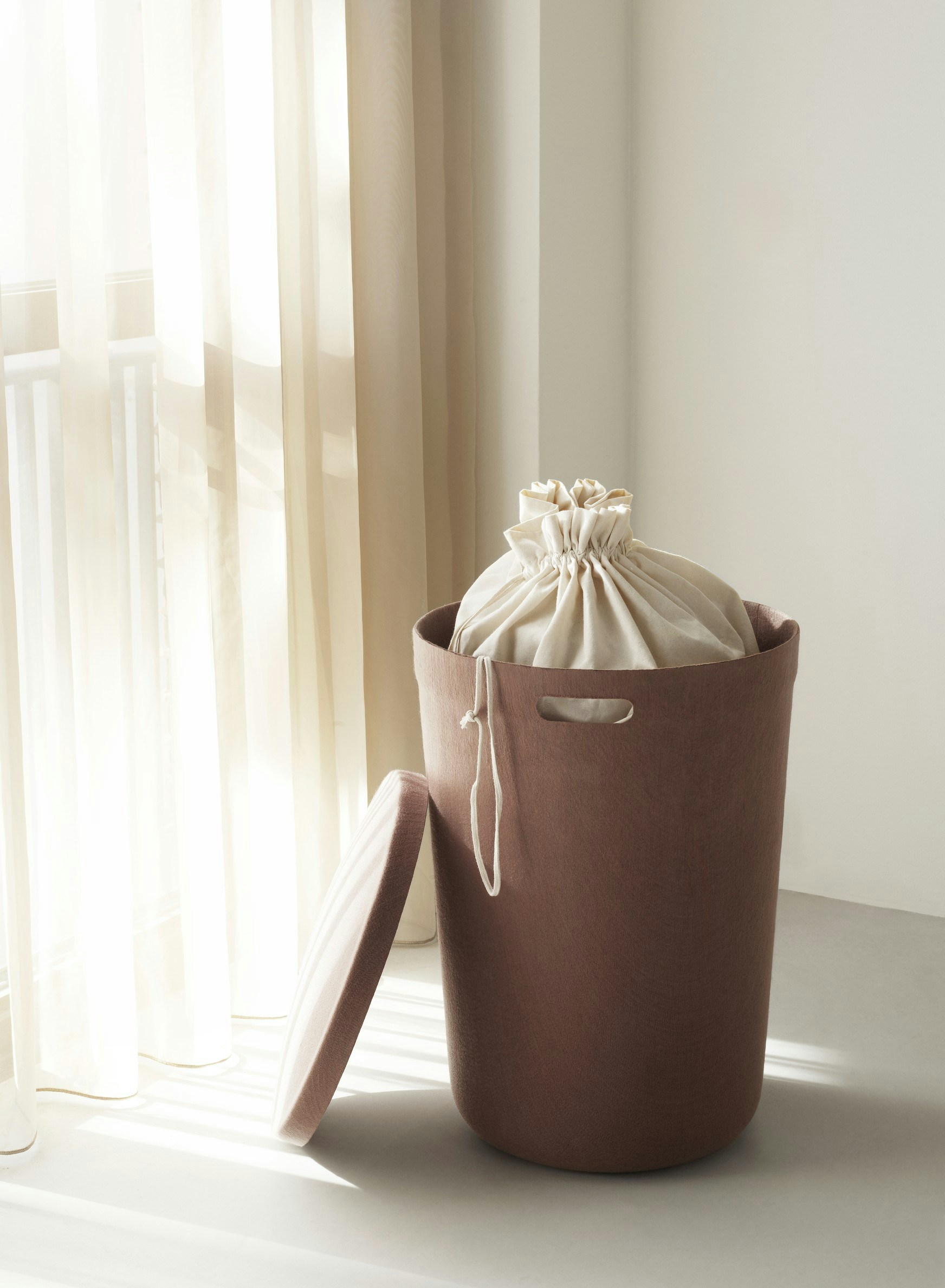 Normann Copenhagen Hide Wäschekorb online bestellen
