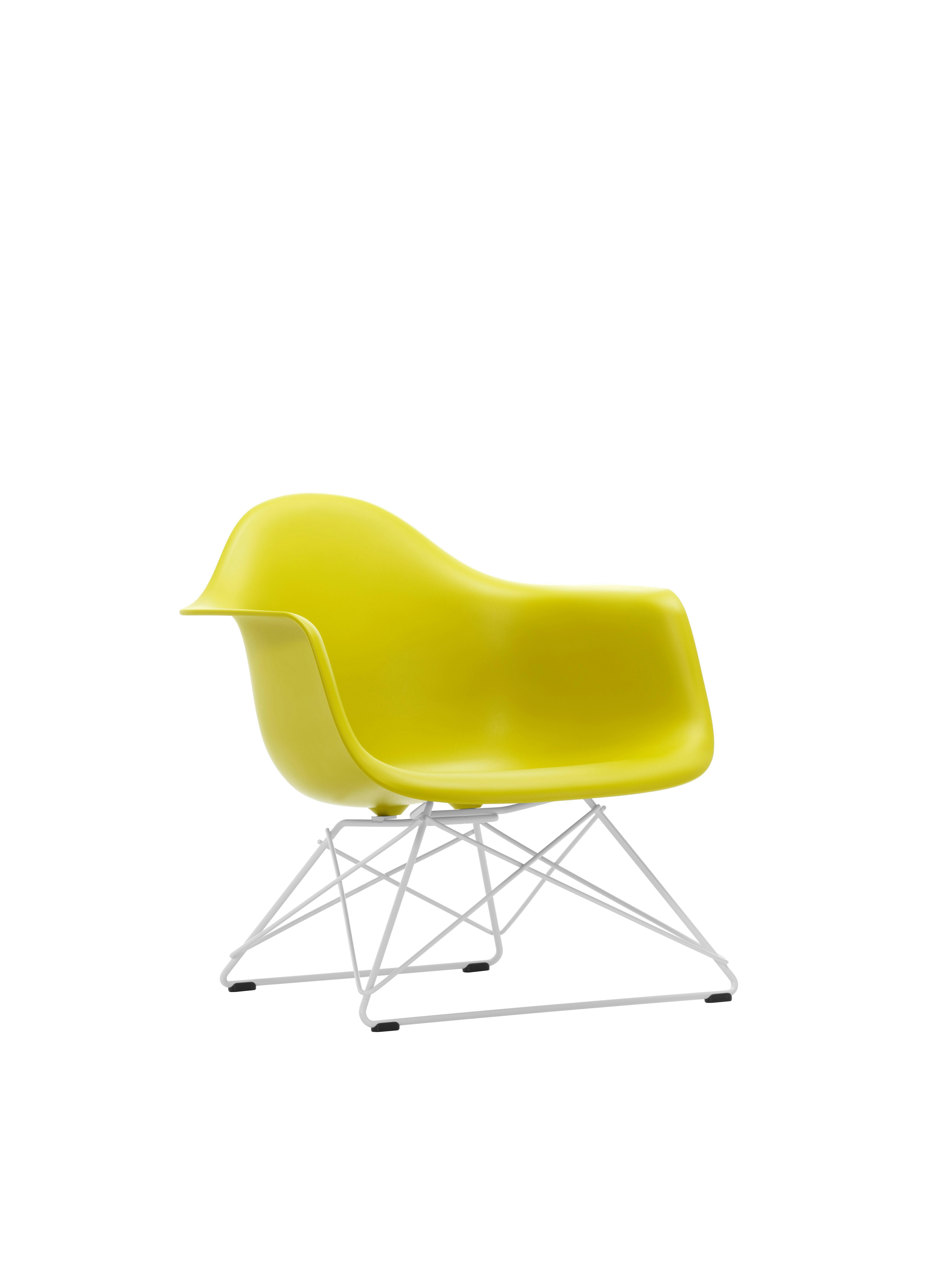 Vitra - LAR Eames Plastic Armchair - 1