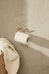 ferm LIVING - Curvature Toilettenpapierhalter - 1 - Vorschau