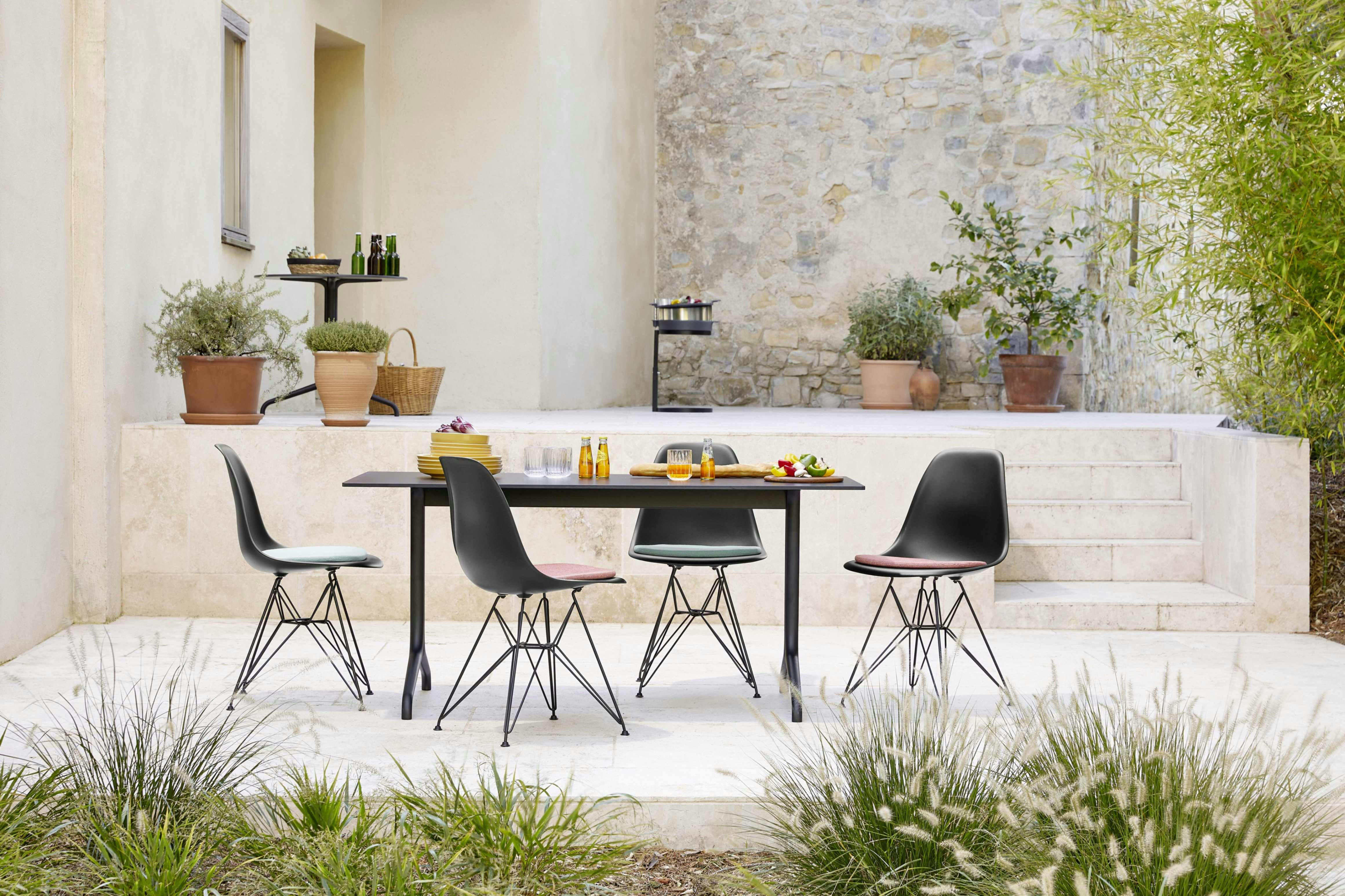Outdoor eames style chair discount