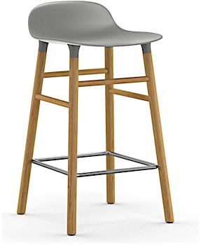 Normann Copenhagen - Chaise de bar Form avec structure en bois - 1 Normann Copenhagen - Chaise de bar Form avec structure en bois - 1