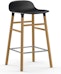 Normann Copenhagen - Chaise de bar Form avec structure en bois  - 1 - Aperçu