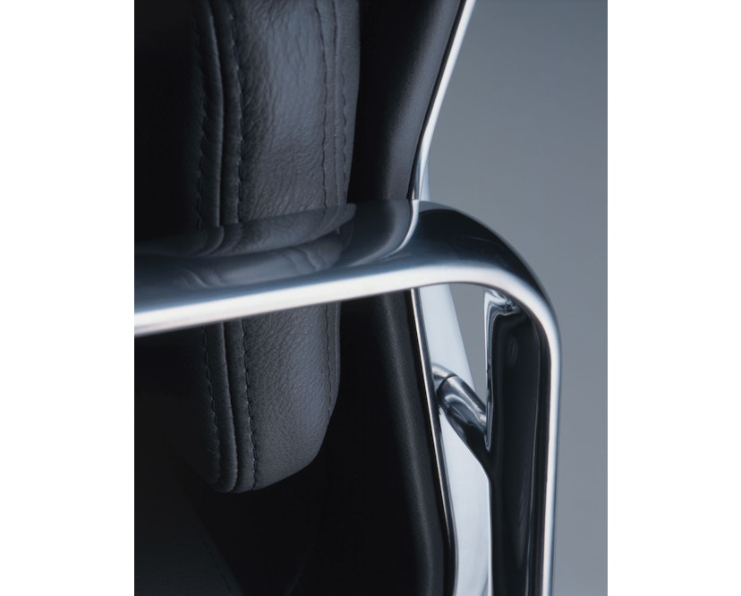 Vitra - Aluminium Chair - Soft Pad - EA 223 - Hocker - 12