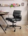 Vitra - Aluminium Chair - Soft Pad - EA 217 - 7 - Preview