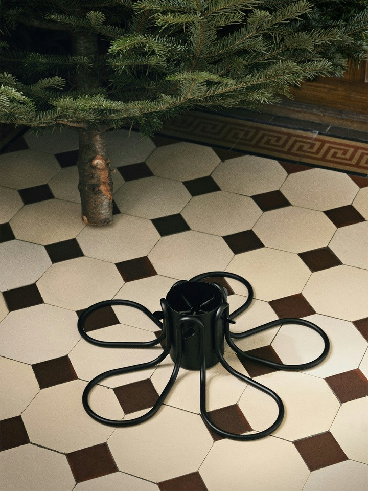 Ferm Living Flake Weihnachtsbaumständer kaufen