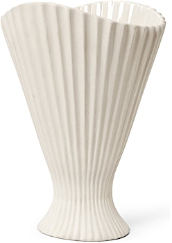 ferm LIVING - Fountain Vase - off-white - 1