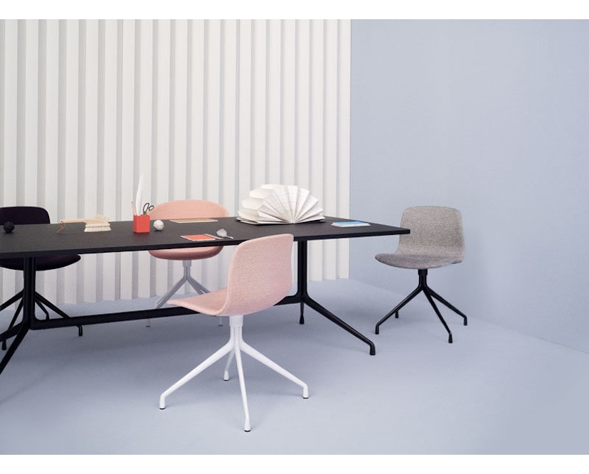 HAY - About A Table AAT20 Quatre pieds - L Ø 100 cm - linoléum noir, bordure noire - 5
