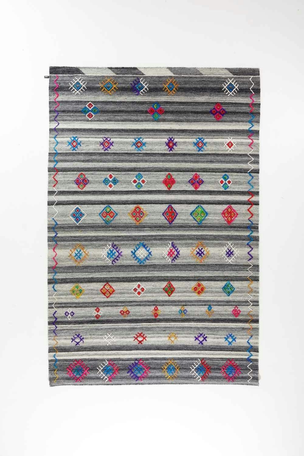 Miinu Teppich Hooray Carnival Shop I Design Bestseller De