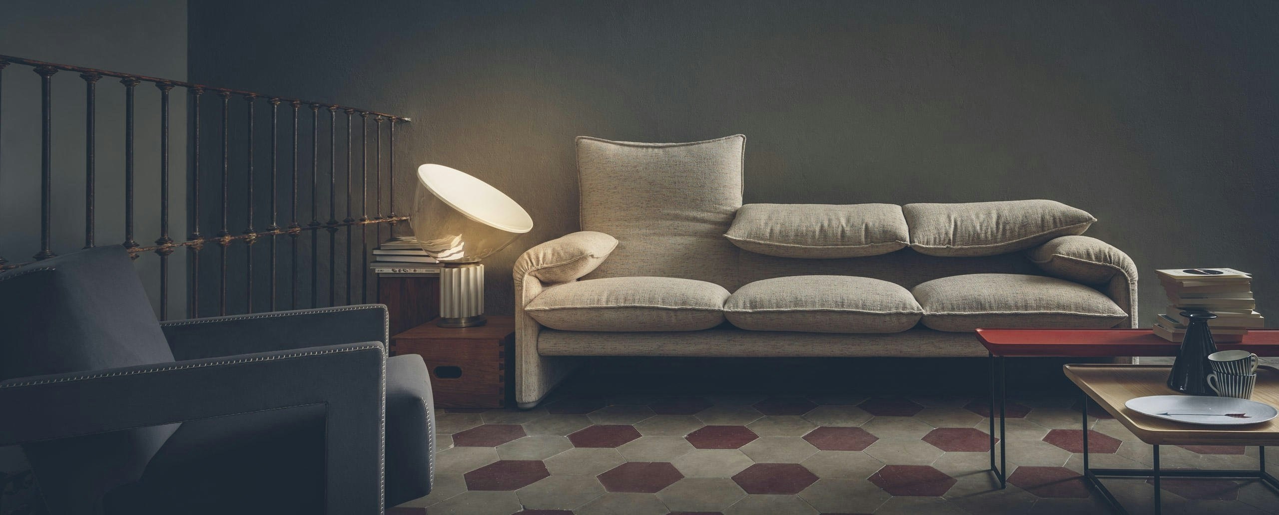 Cassina 675 Maralunga 40 Dreisitzer kaufen | SCHÖNER WOHNEN-Shop