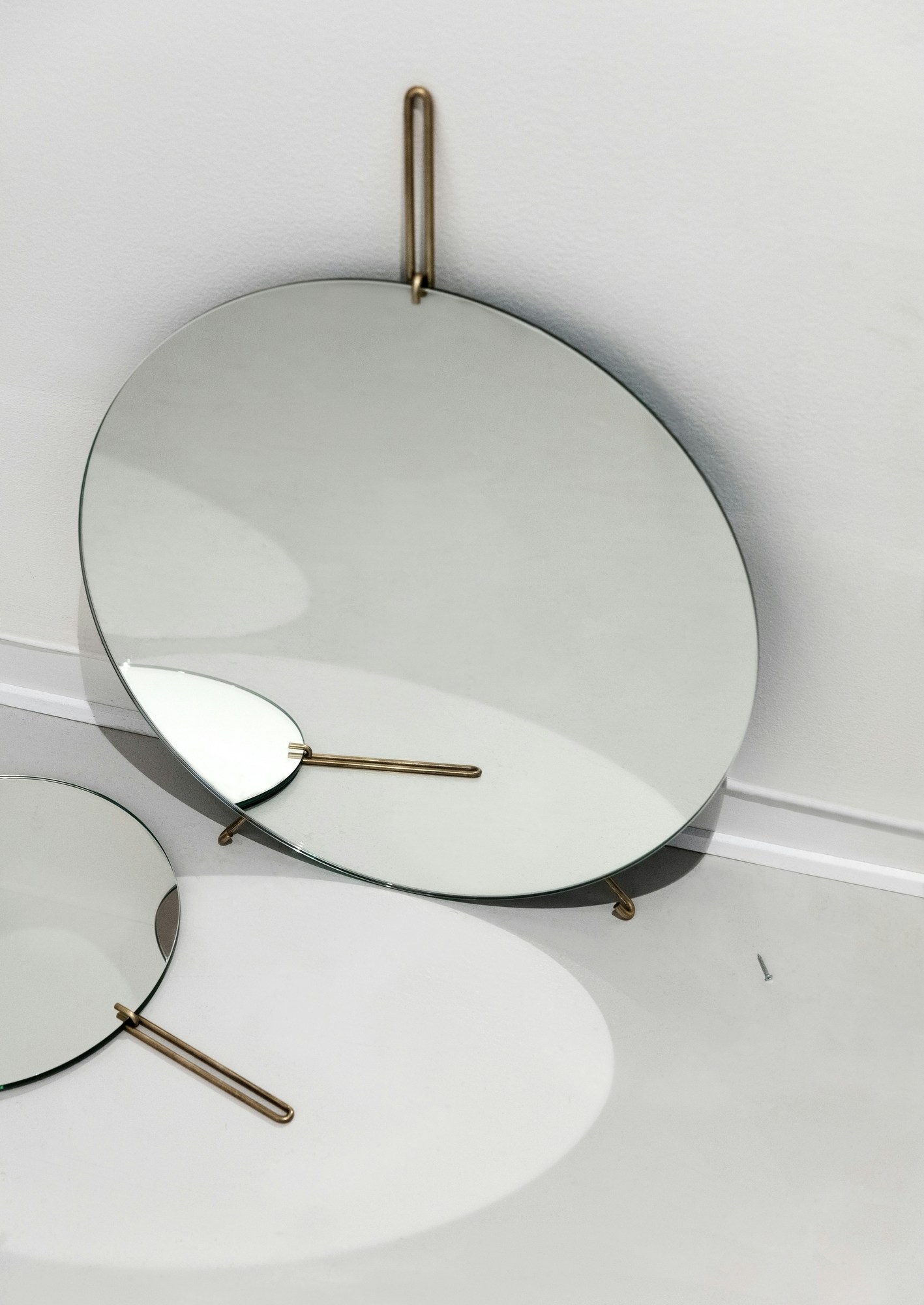 Bestel Wall Mirror van Moebe voor slechts € 115 - originele